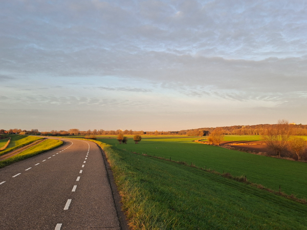 The scenic Randwijk dike.