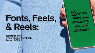 Monotype 2025-Berichtsbanner mit einer Hand, die ein Smartphone hält. Auf dem Bildschirm steht „Wie wir lesen und schreiben, hat sich verändert“, daneben der Berichtstitel und ein „Mehr erfahren“-Button.