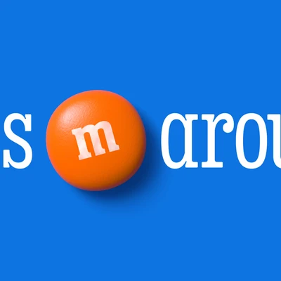 All Together: un tipo de letra nueva y divertida que refleja el carácter jovial de M&M’S.